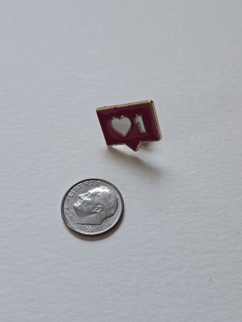 Like Notification Enamel Pin - Picture 2 of 3